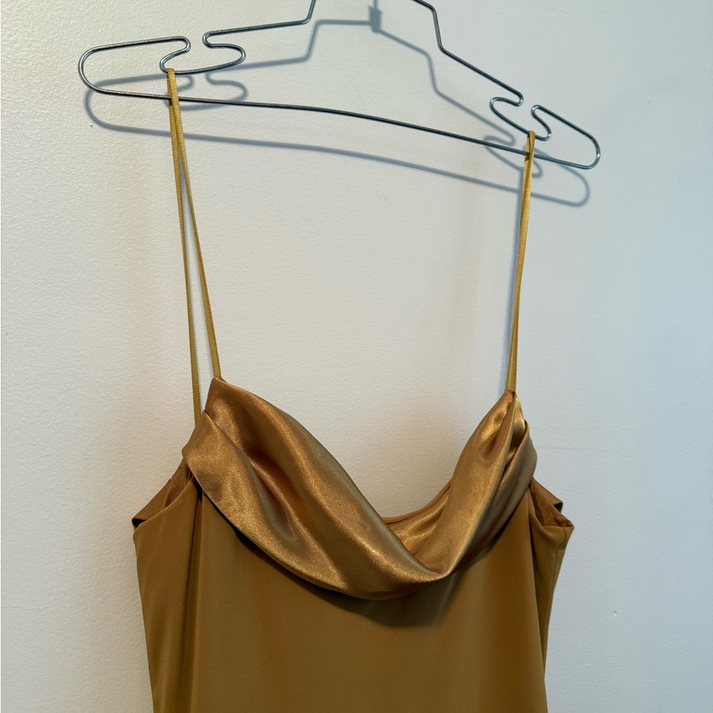 Elegant Gold Women's Dress - Picture 3 of 6